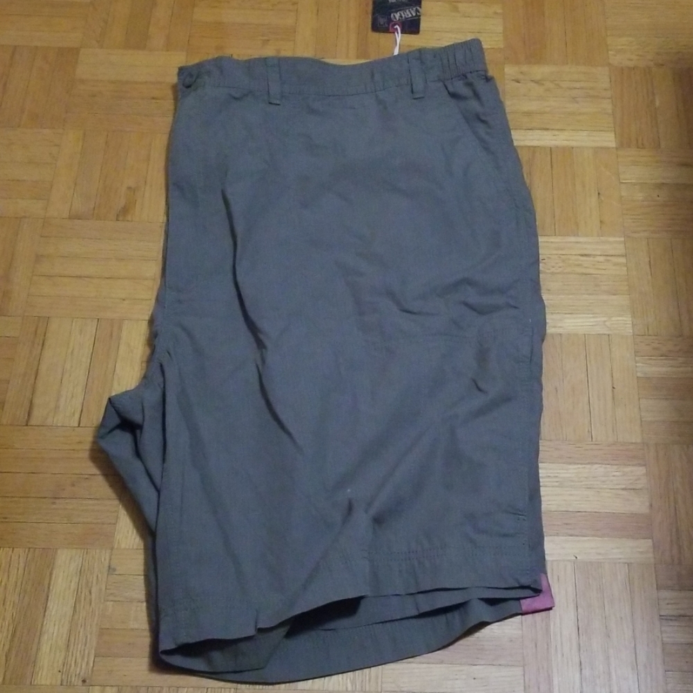 Roundtree & Yorke Cargo Shorts